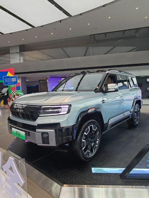 深圳232比亚迪方程豹硬派越野的爆款，英菲尼迪35周年与你共成长